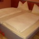 s�sz�ll�s: Sigmundsberg csal�di �s ifj�s�gi h�z